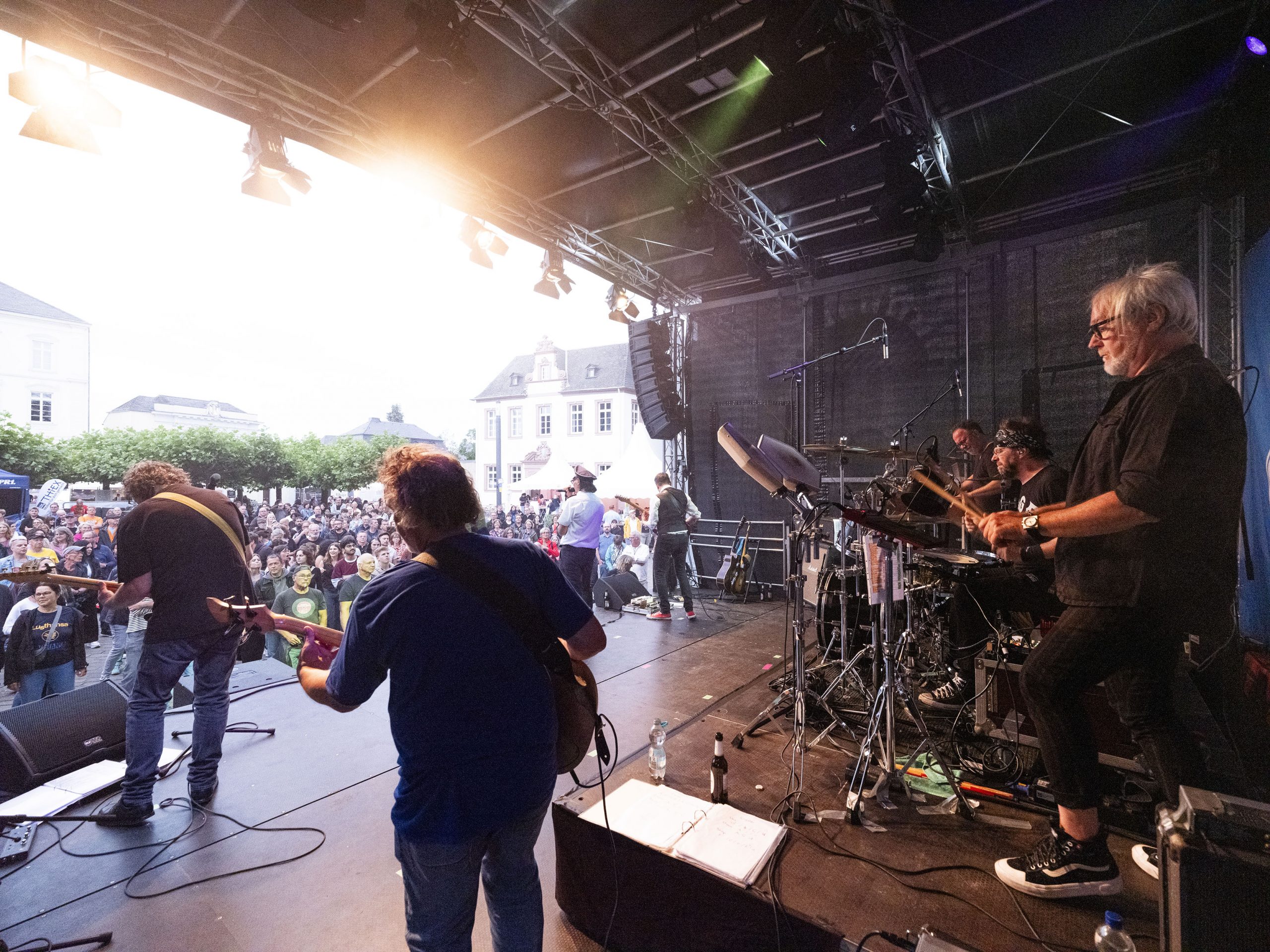 Lusthansa Open-Air Konzert in Trier mit vielen Zuschauern